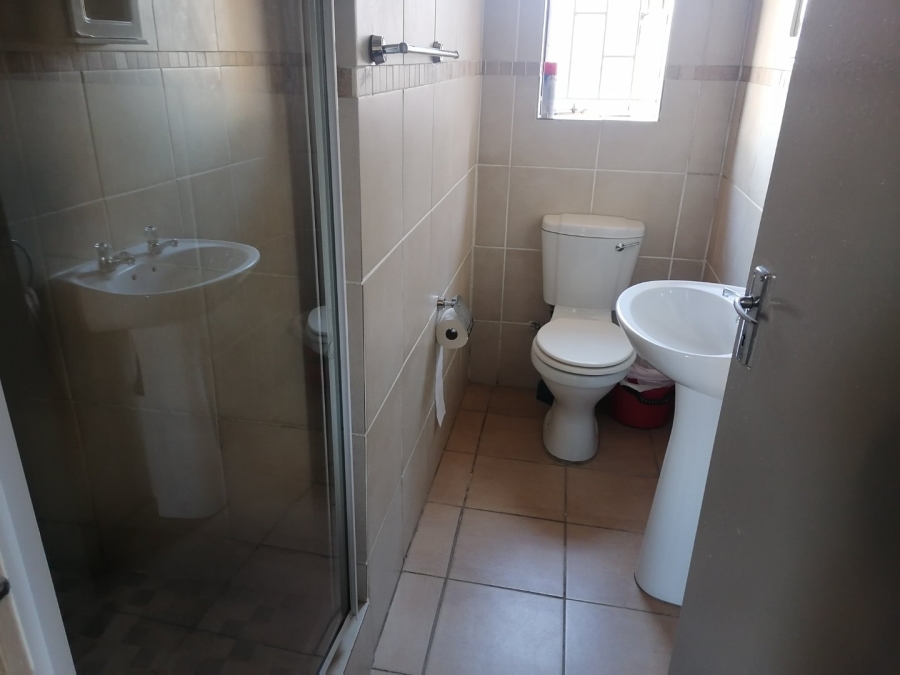 To Let 3 Bedroom Property for Rent in Vista Park Free State